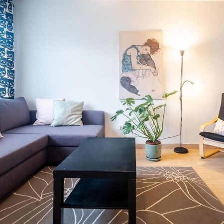 Апартаменты Flat With Balcony Near Bull Statue In Kadikoy Стамбул Экстерьер фото